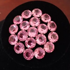 1930s Vintage Statement Faceted Plastic Pink Gemstone Round Brooch Pin